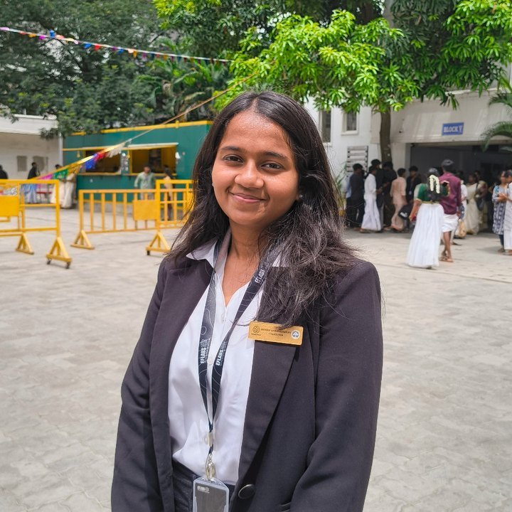 Portrait of Manasi Baranidharan, Co-Founder of EFLABS Group
